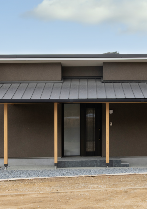 備前市｜庭とつながるL字型平屋の家